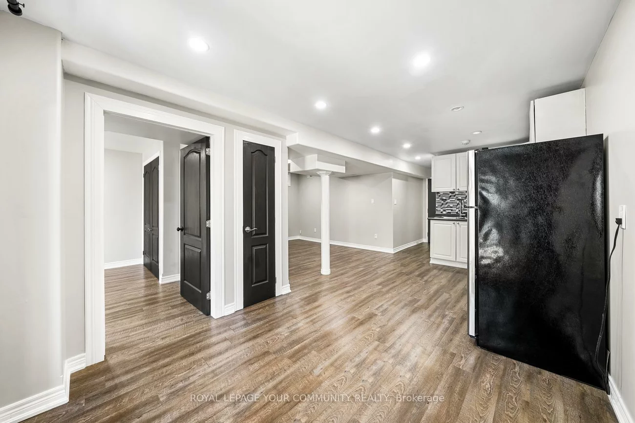 1821, Lamstone, Alcona, Innisfil