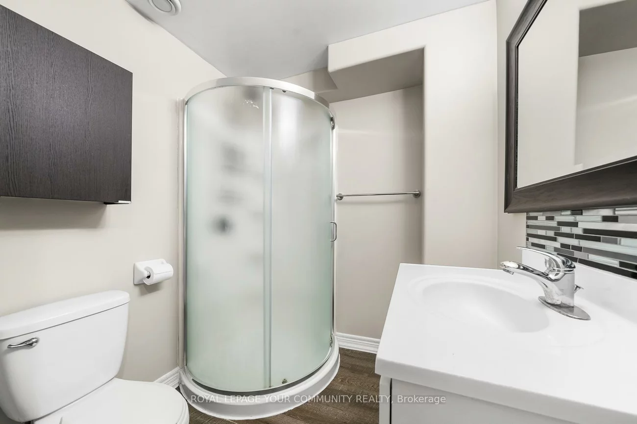 1821, Lamstone, Alcona, Innisfil