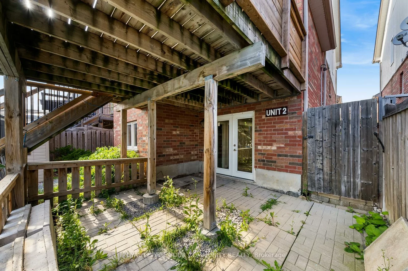 1821, Lamstone, Alcona, Innisfil