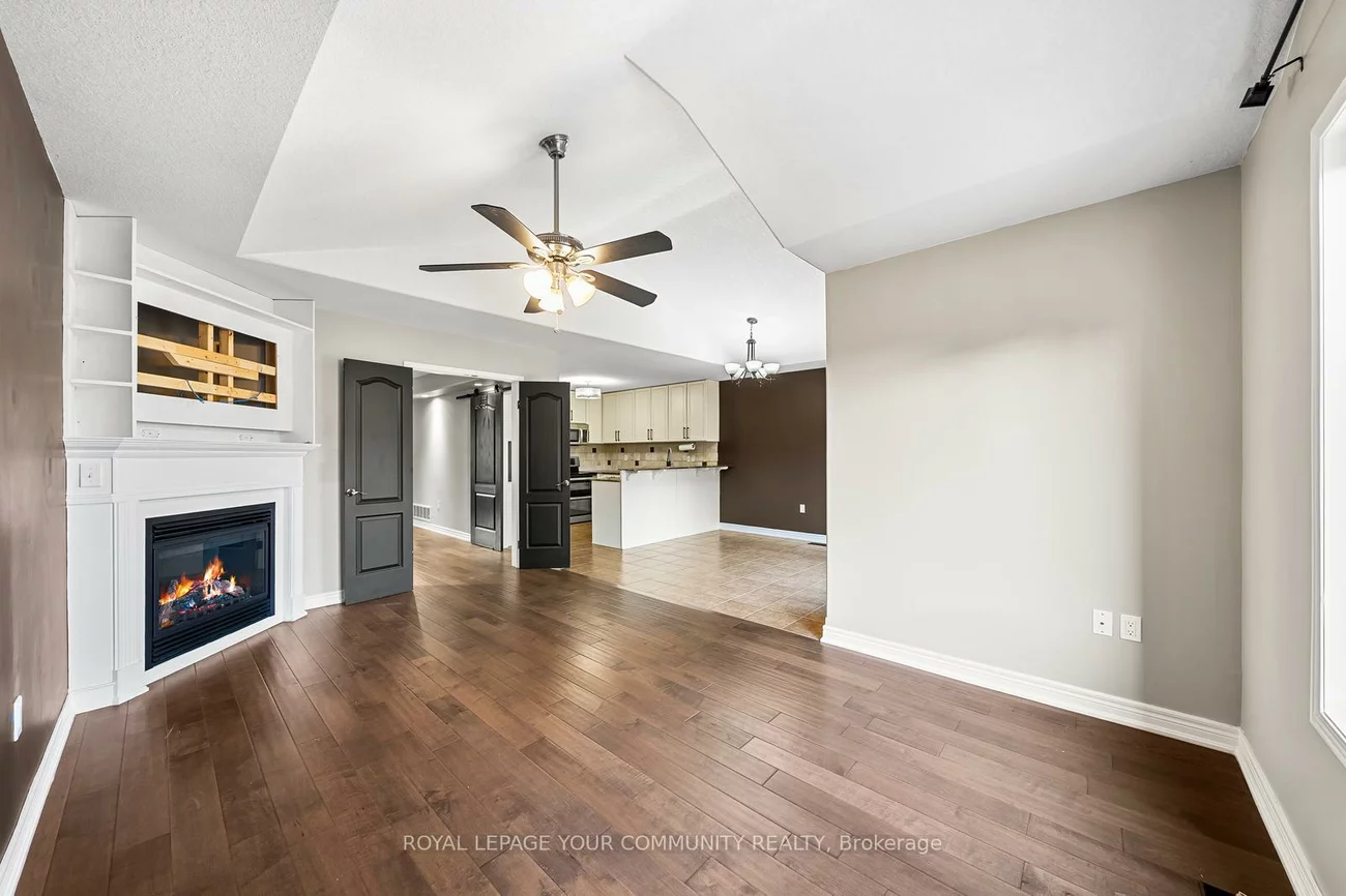 1821, Lamstone, Alcona, Innisfil