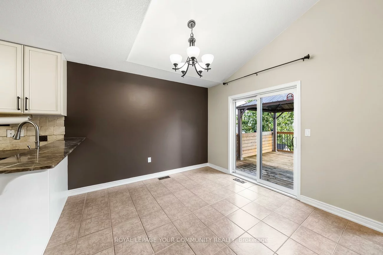 1821, Lamstone, Alcona, Innisfil