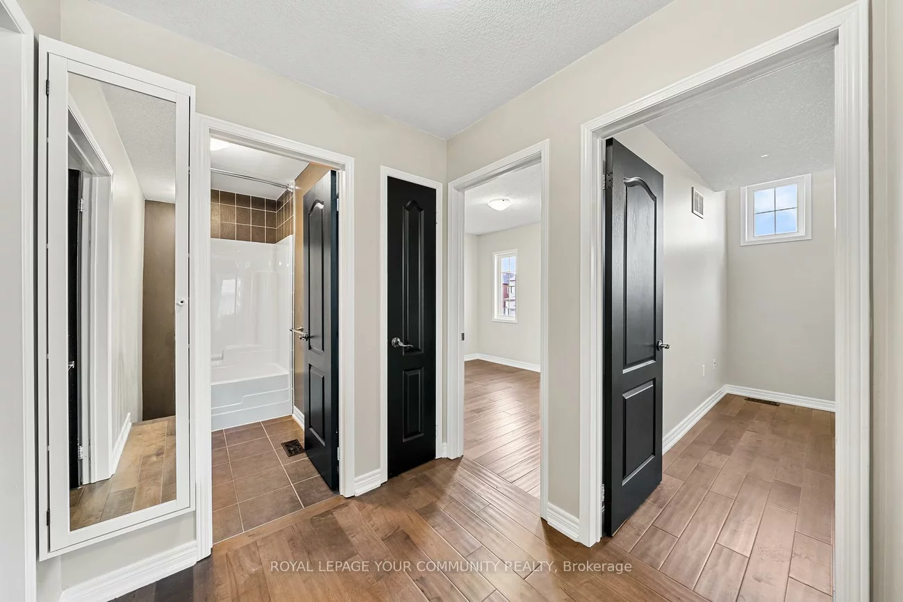 1821, Lamstone, Alcona, Innisfil