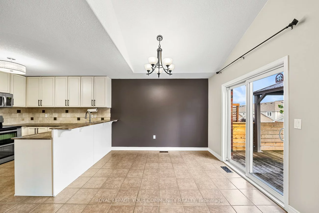 1821, Lamstone, Alcona, Innisfil