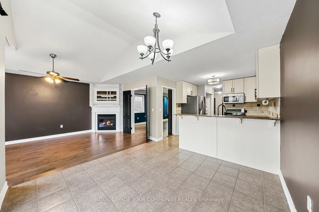 1821, Lamstone, Alcona, Innisfil