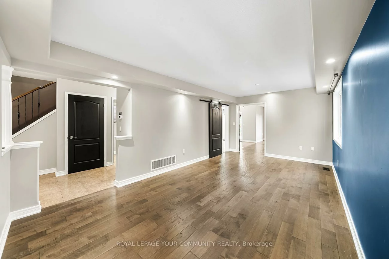 1821, Lamstone, Alcona, Innisfil