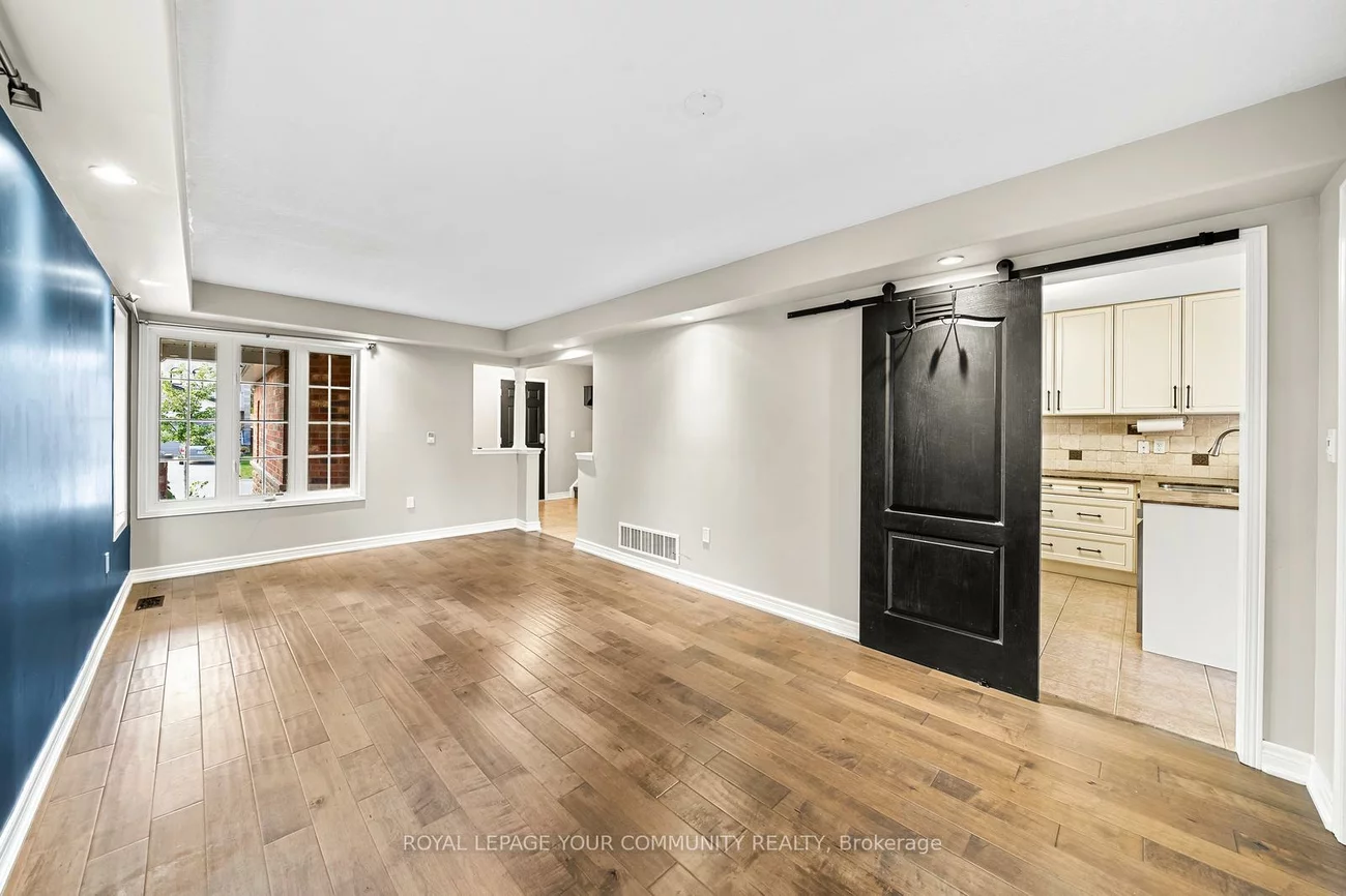 1821, Lamstone, Alcona, Innisfil