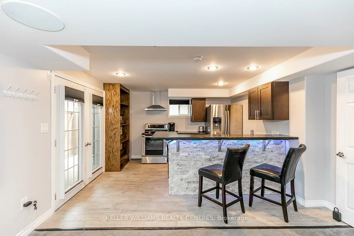 1381, Hunter, Alcona, Innisfil