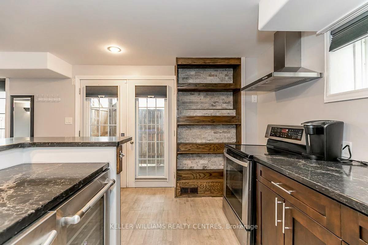 1381, Hunter, Alcona, Innisfil