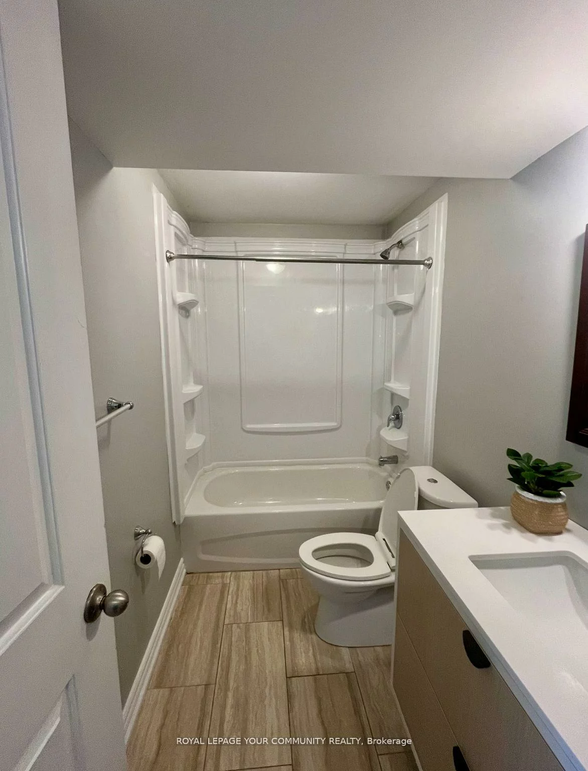 1385, Hunter, Alcona, Innisfil