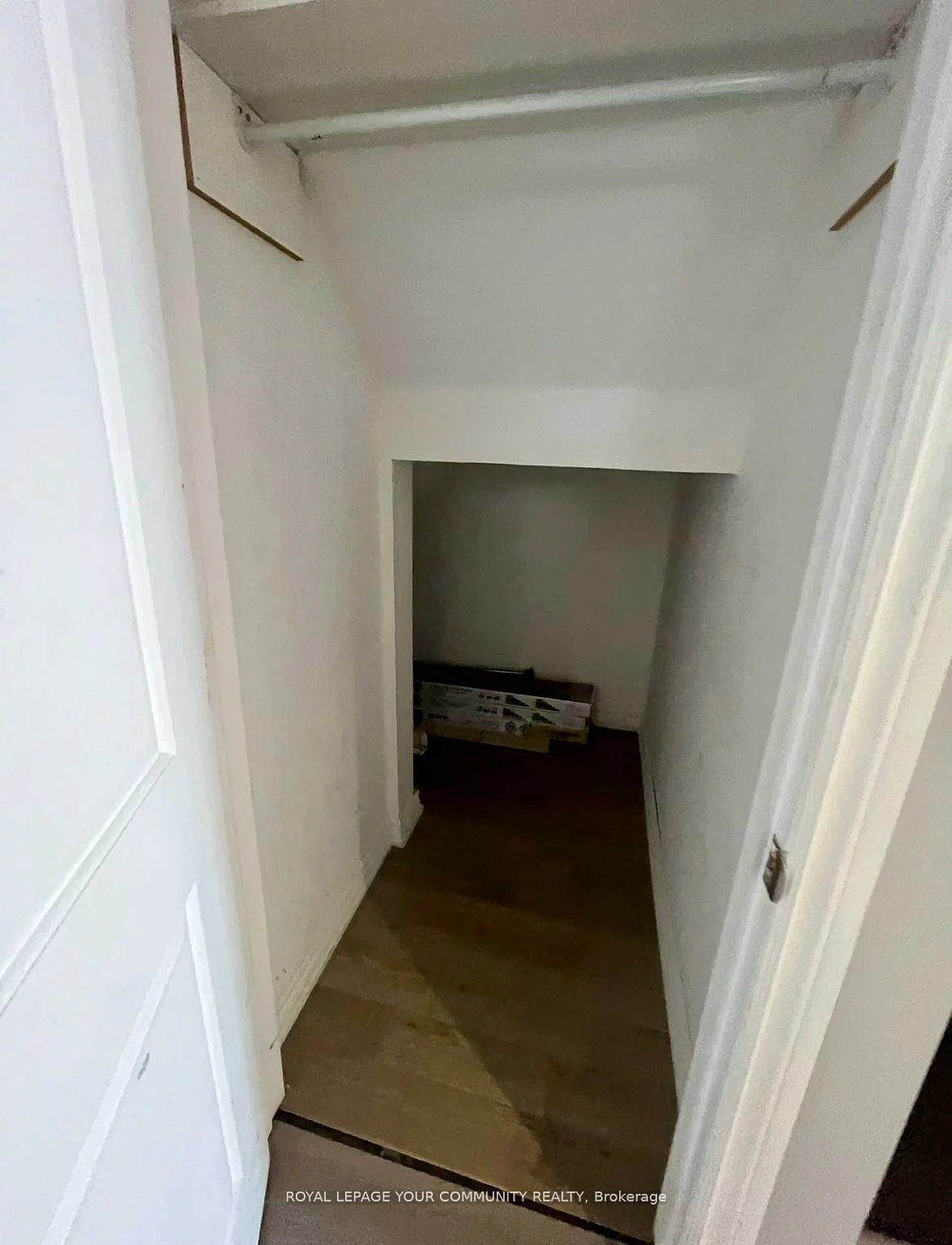 1385, Hunter, Alcona, Innisfil