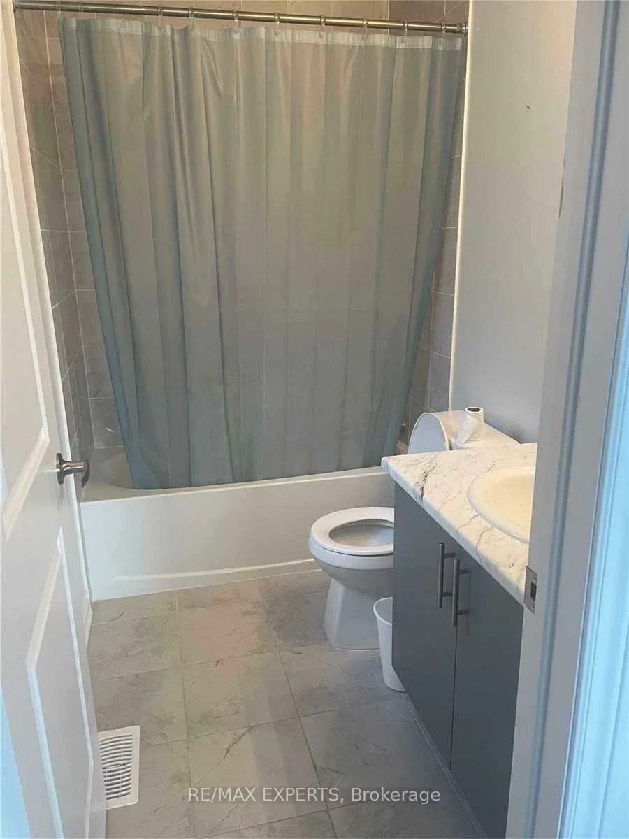 983, Barton, Rural Innisfil, Innisfil