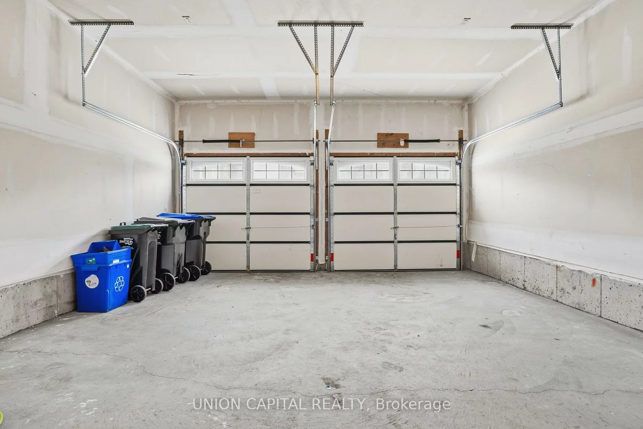 943, Larter, Alcona, Innisfil