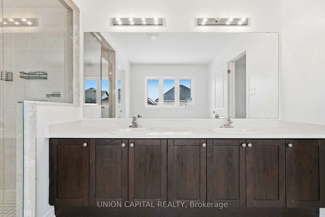 943, Larter, Alcona, Innisfil