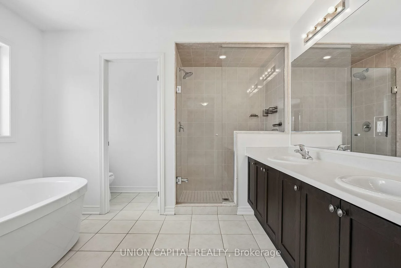 943, Larter, Alcona, Innisfil