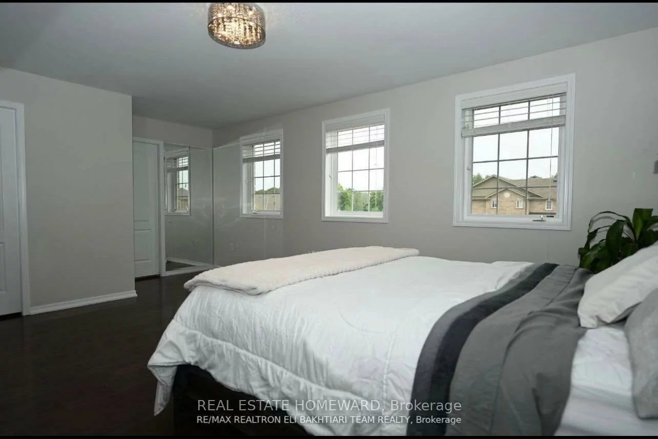 1226, Leslie, Alcona, Innisfil