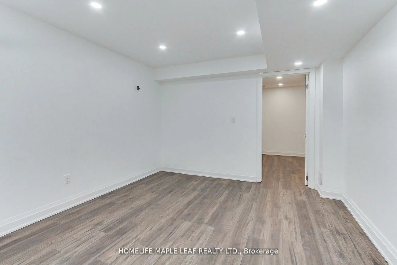 2180, Dawson, Alcona, Innisfil