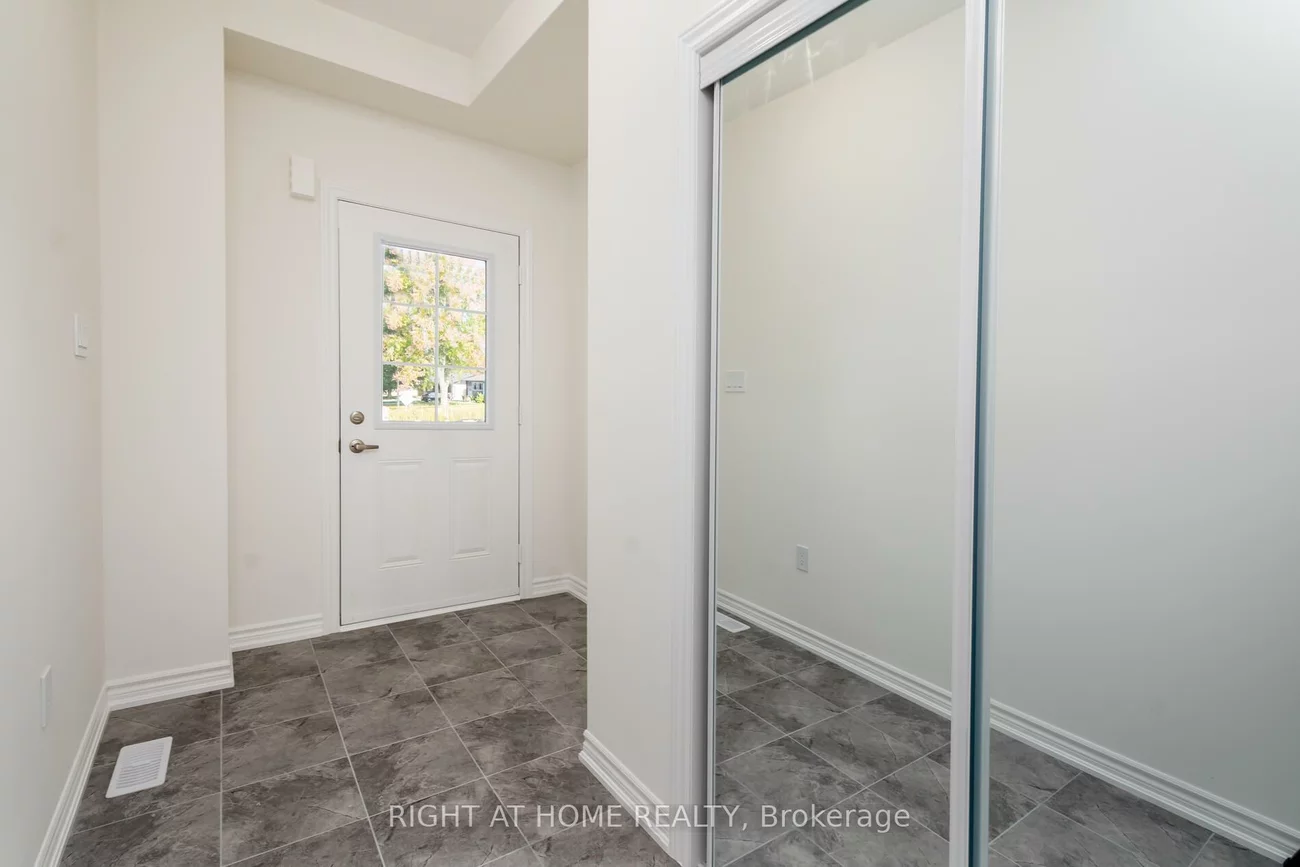 19, Ravenscraig, Cookstown, Innisfil