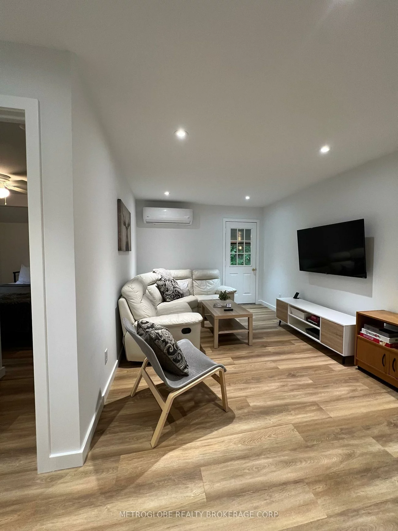 876, Kennedy, Alcona, Innisfil