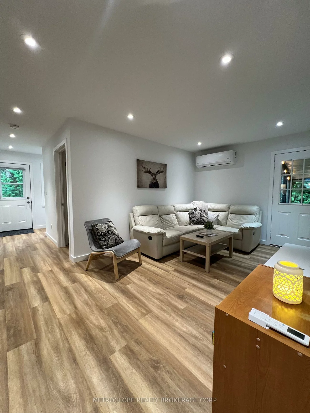 876, Kennedy, Alcona, Innisfil