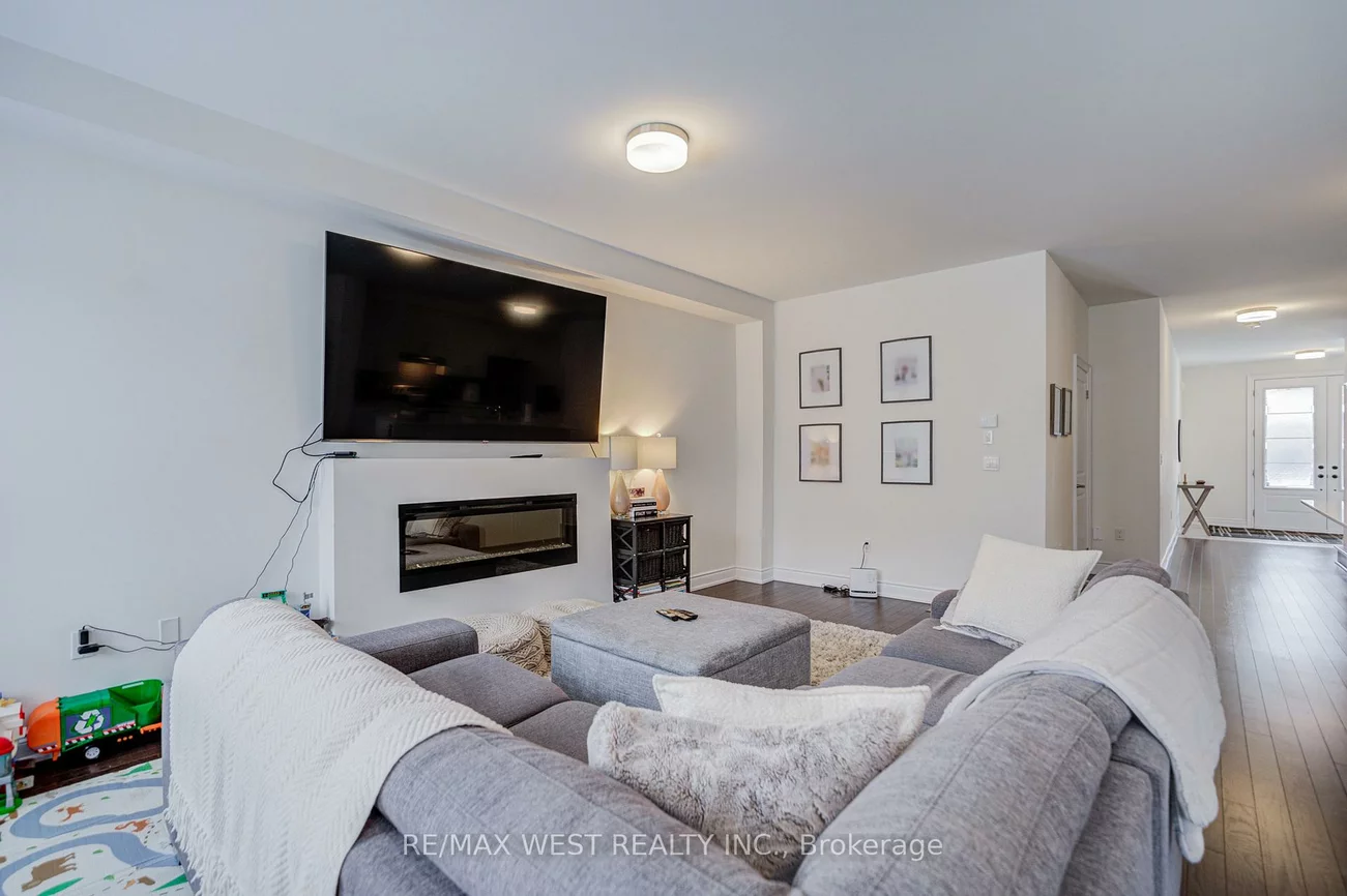 1973, Mcneil, Alcona, Innisfil