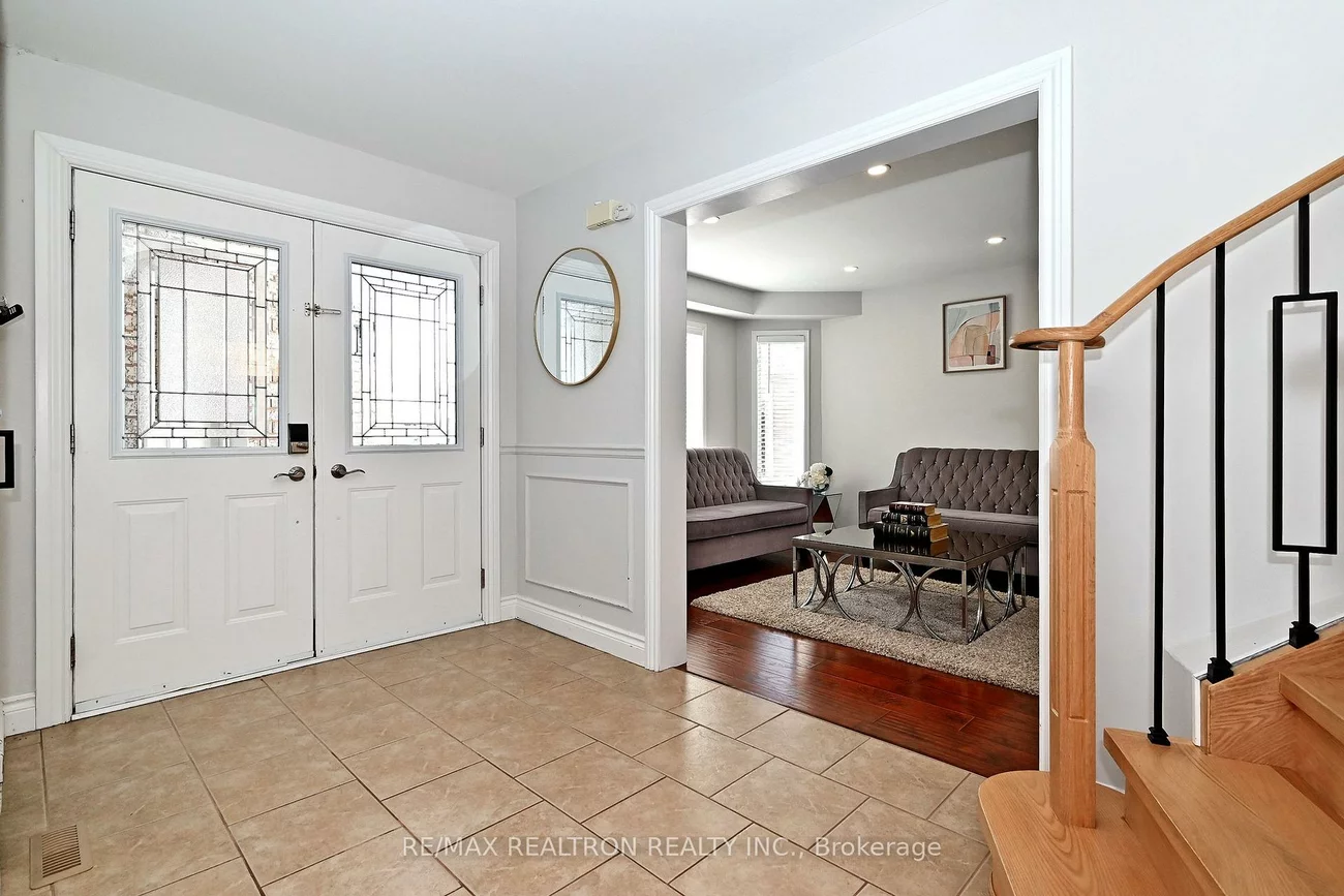 1128, Corrie, Alcona, Innisfil