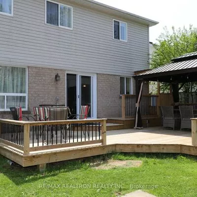 1128, Corrie, Alcona, Innisfil