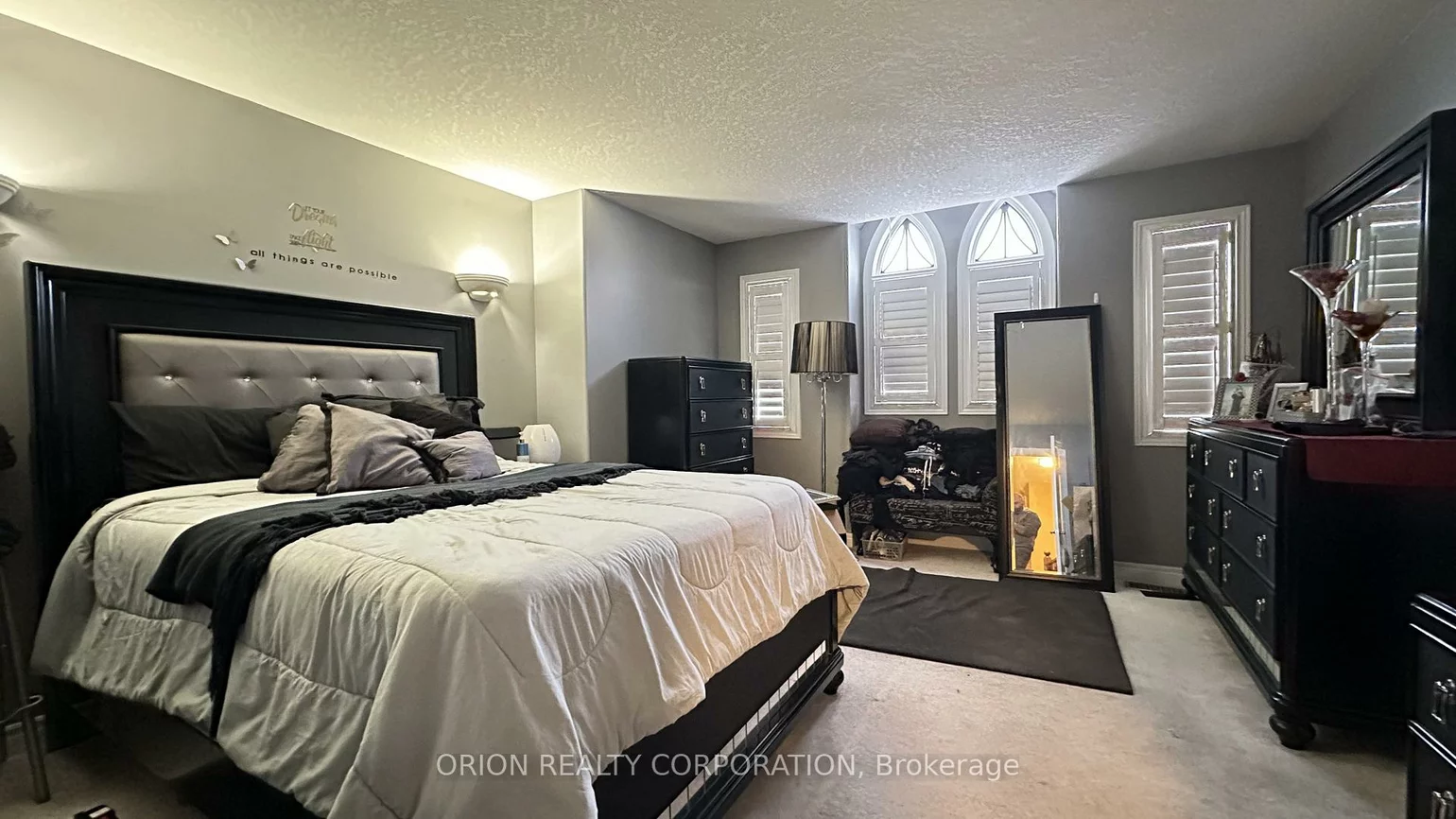 1786, Lamstone, Alcona, Innisfil