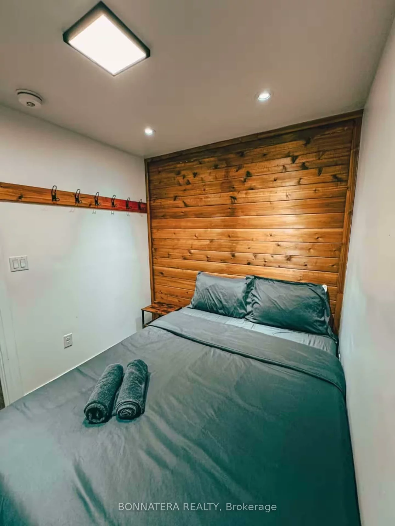 687, Innisfil Beach, Alcona, Innisfil