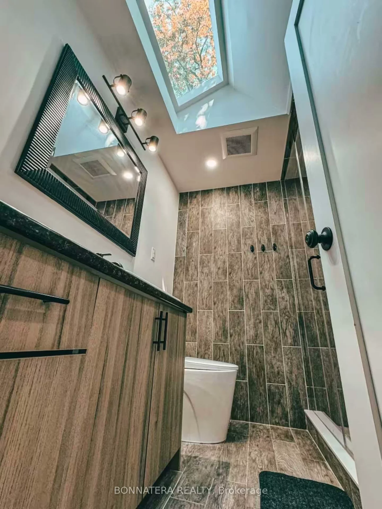 687, Innisfil Beach, Alcona, Innisfil