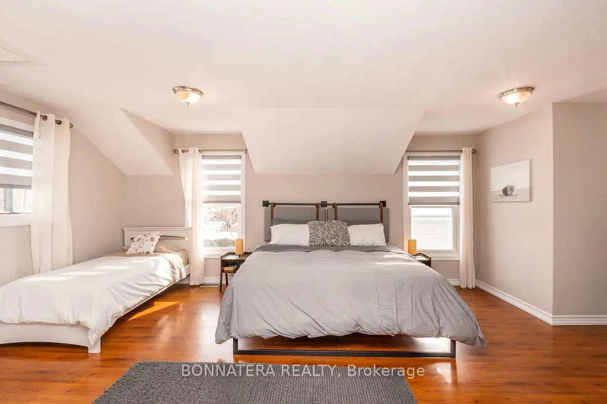 687, Innisfil Beach, Alcona, Innisfil