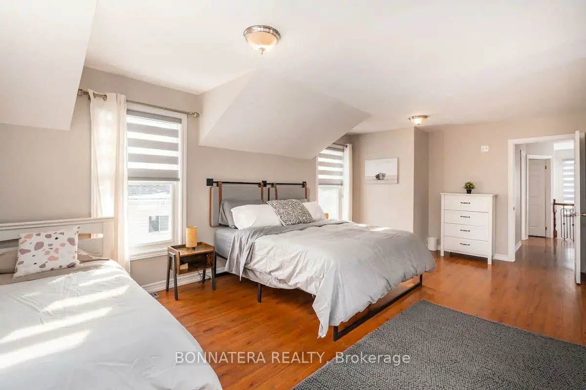 687, Innisfil Beach, Alcona, Innisfil