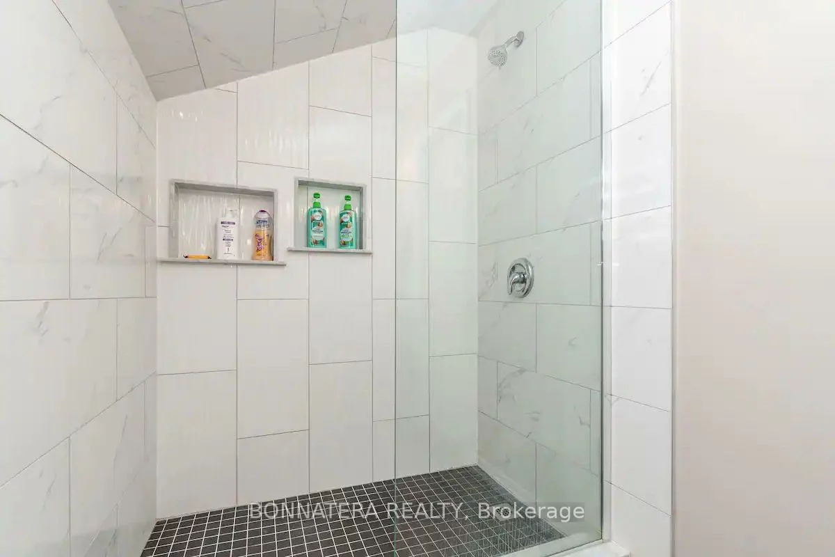 687, Innisfil Beach, Alcona, Innisfil