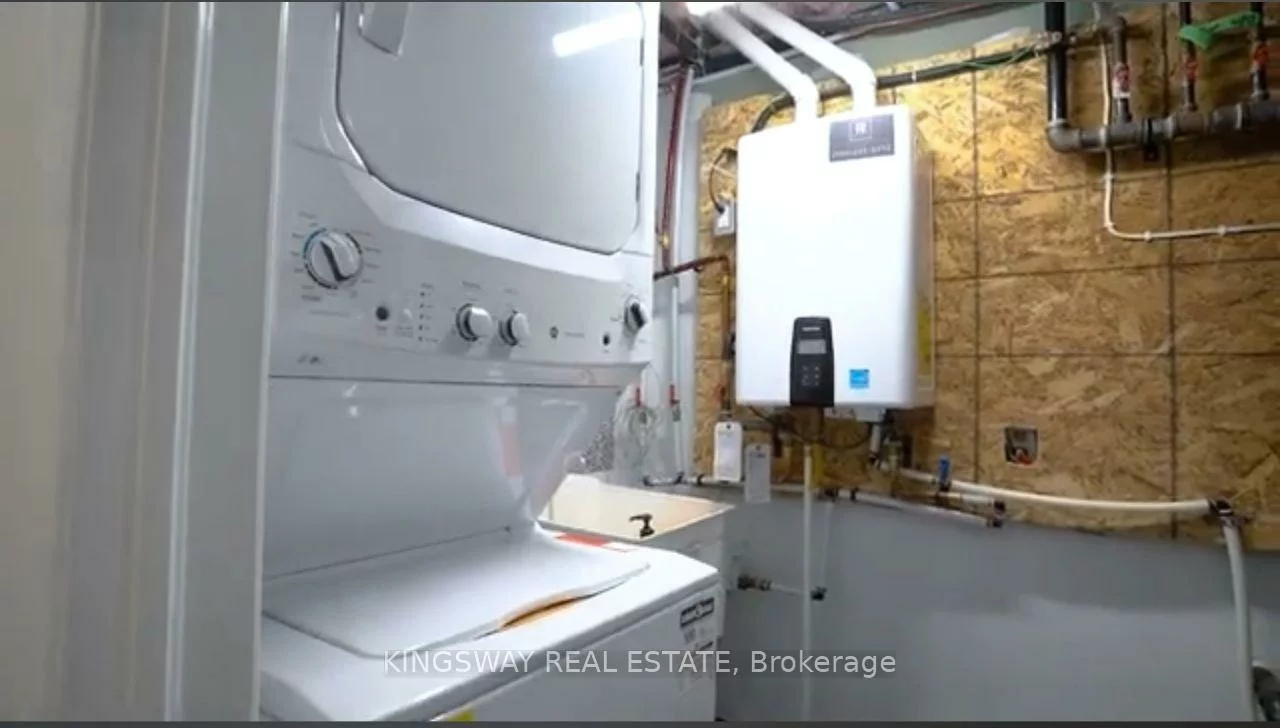 2-945, Vance, Alcona, Innisfil