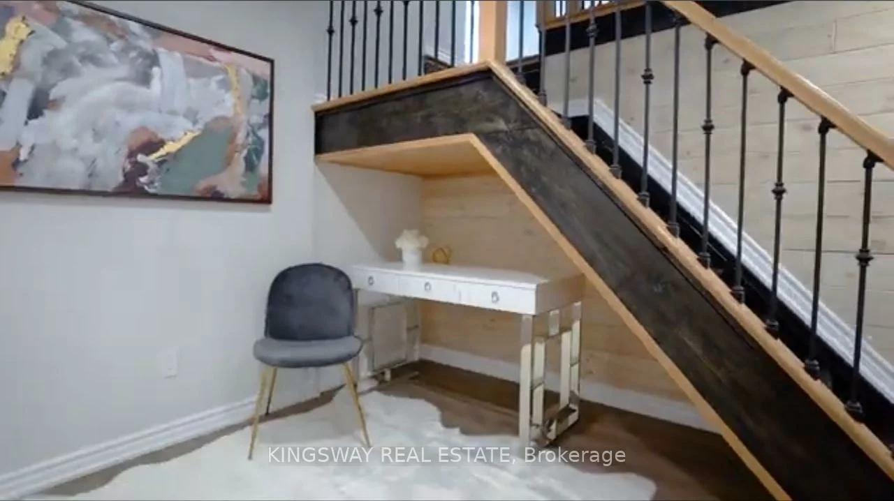 2-945, Vance, Alcona, Innisfil