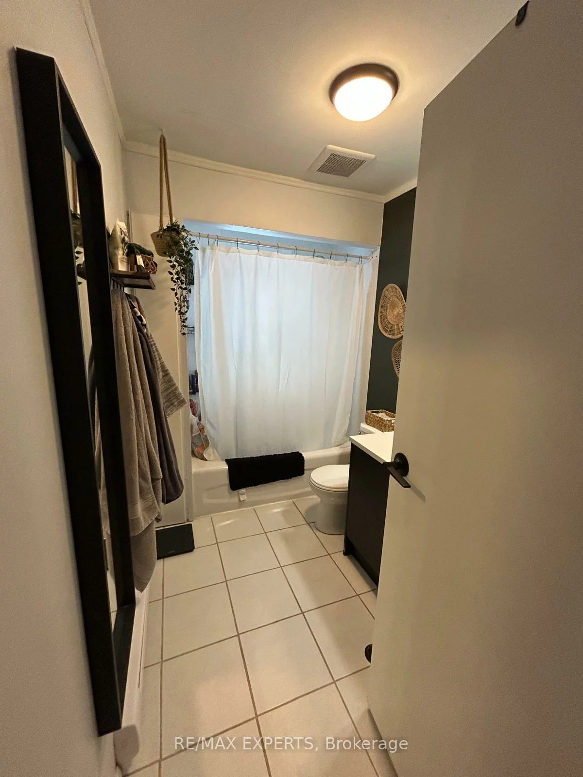 1982, Kate, Alcona, Innisfil