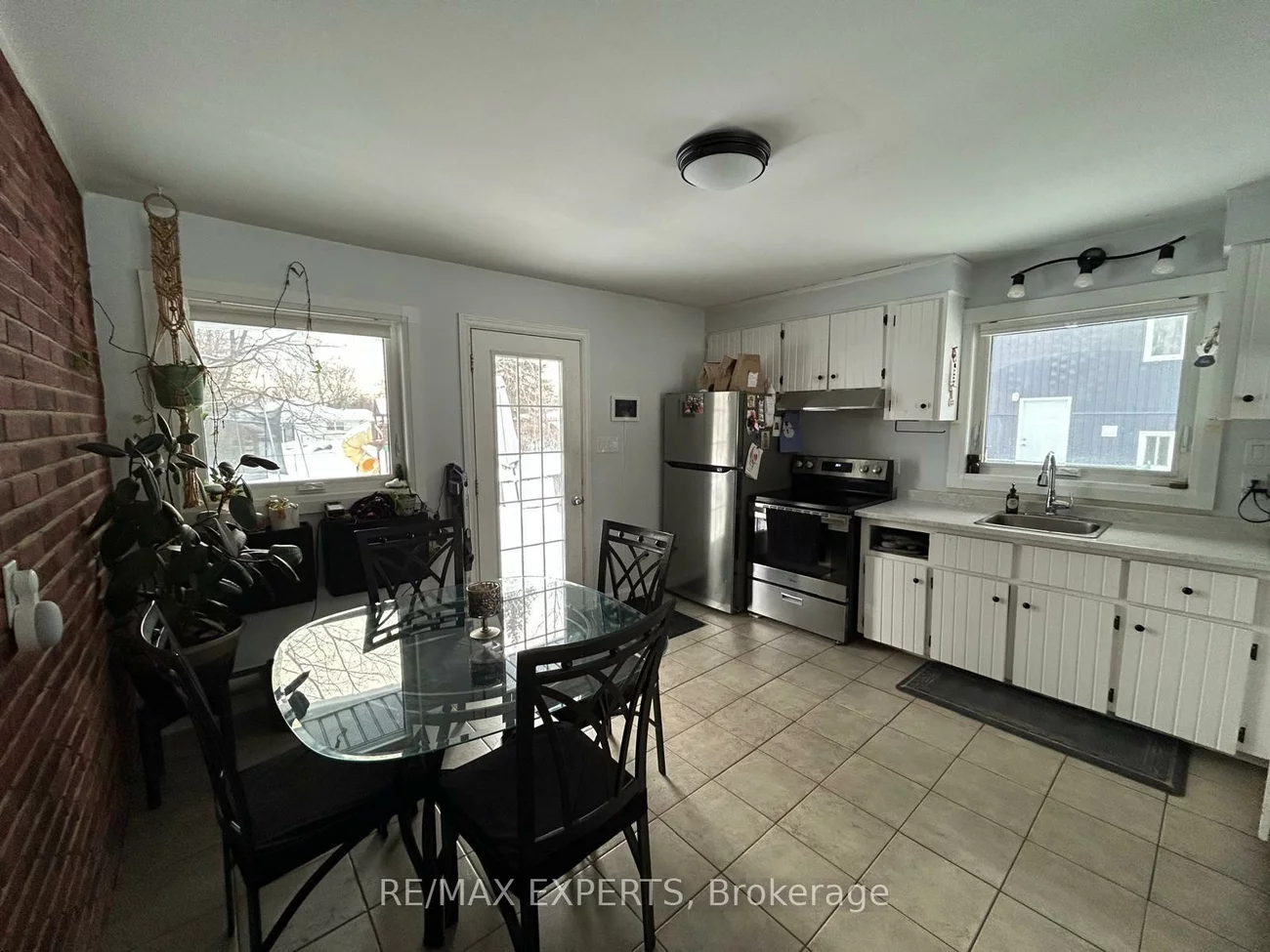 1982, Kate, Alcona, Innisfil