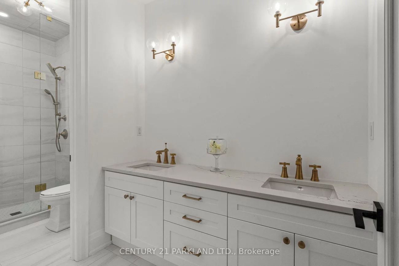 1352, Davis, Lefroy, Innisfil