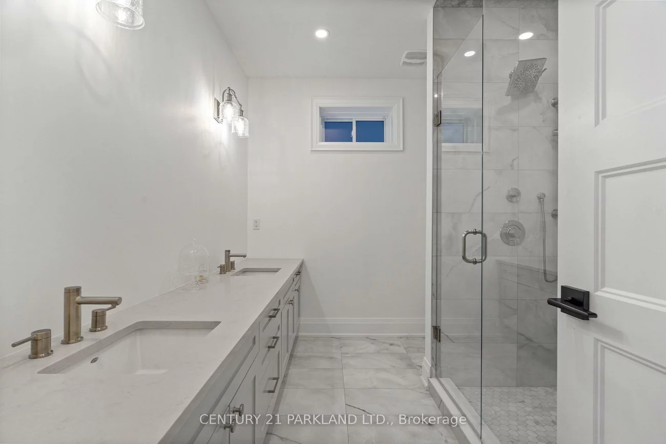 1352, Davis, Lefroy, Innisfil