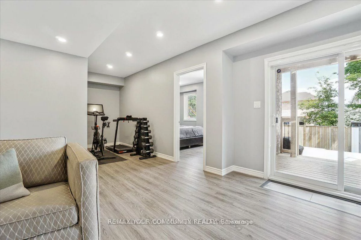 2172, Dawson, Alcona, Innisfil