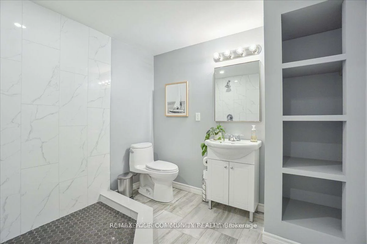 2172, Dawson, Alcona, Innisfil