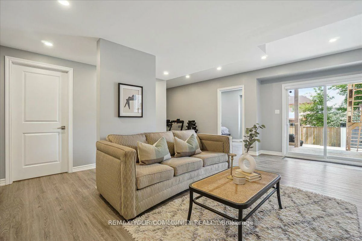 2172, Dawson, Alcona, Innisfil