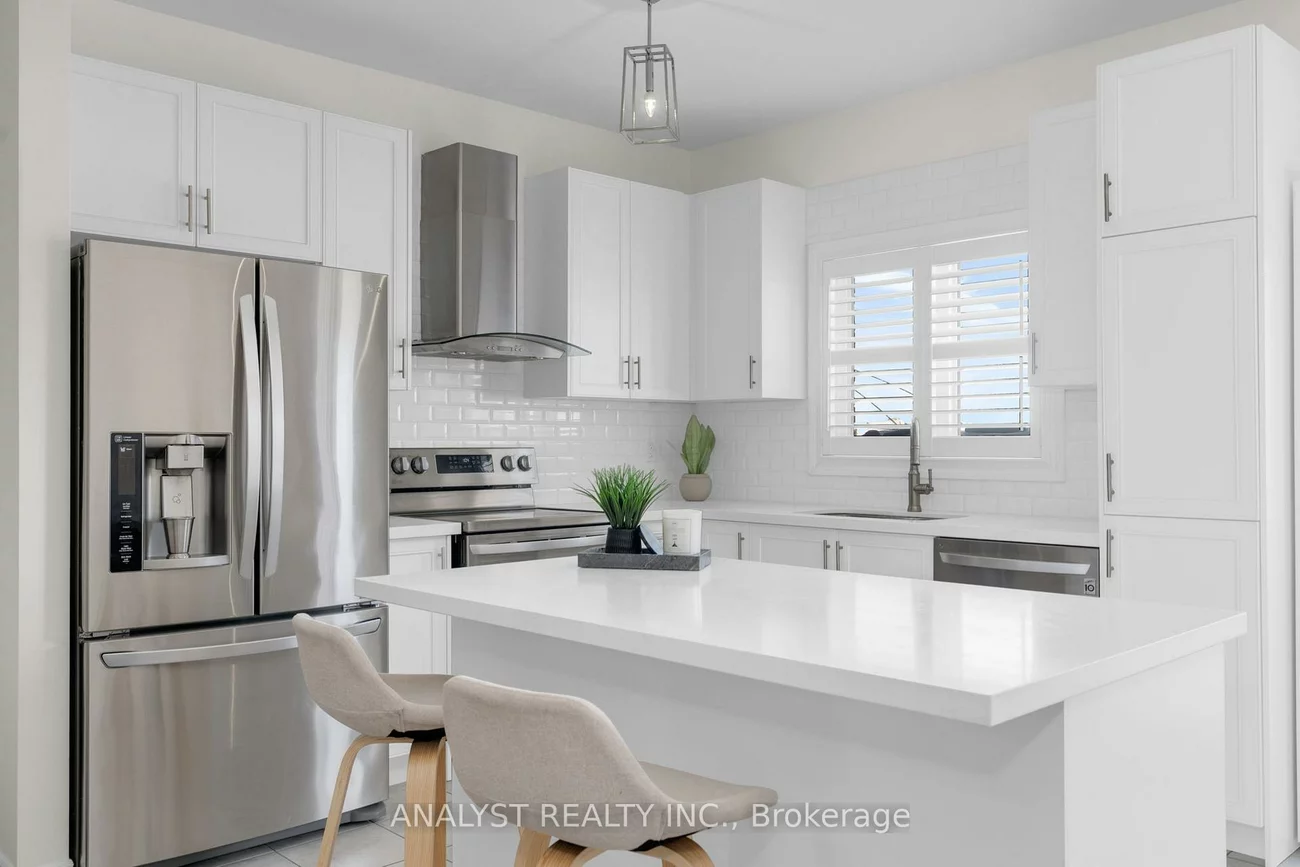 1131, Wharram, Lefroy, Innisfil