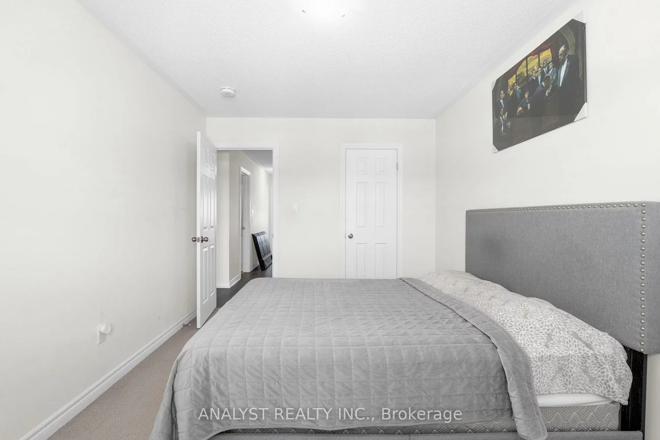 1131, Wharram, Lefroy, Innisfil