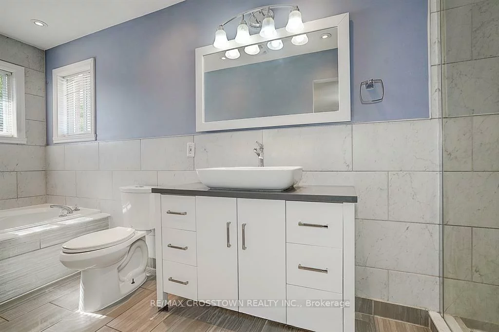 1187, Leslie, Alcona, Innisfil