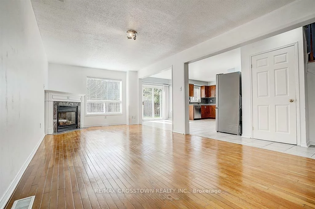 1187, Leslie, Alcona, Innisfil