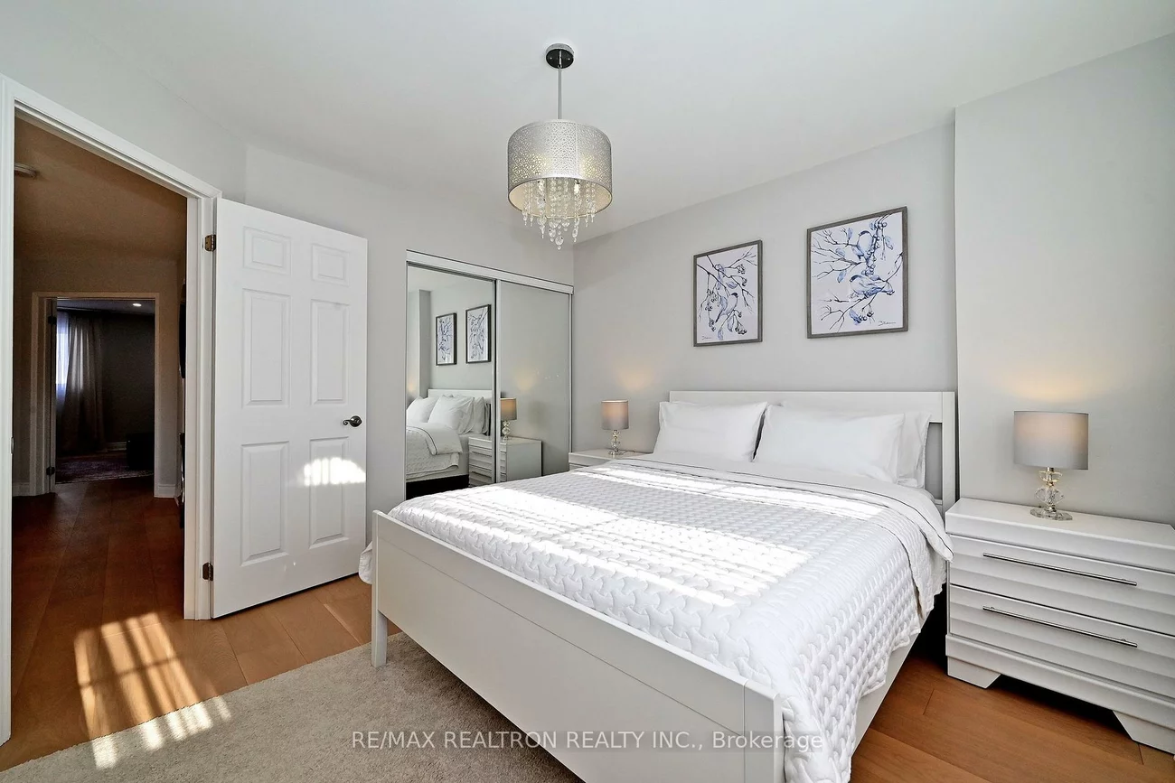 1128, Corrie, Alcona, Innisfil