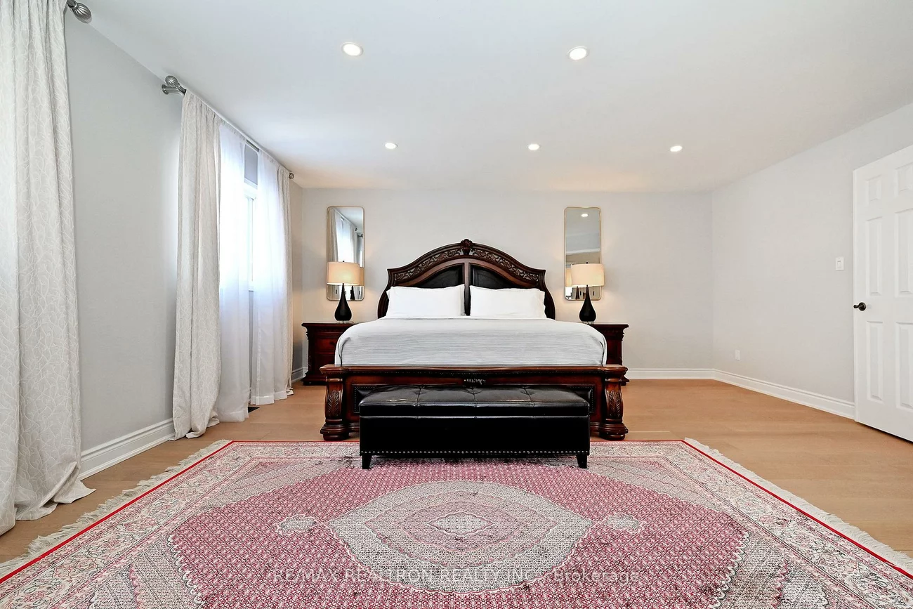 1128, Corrie, Alcona, Innisfil