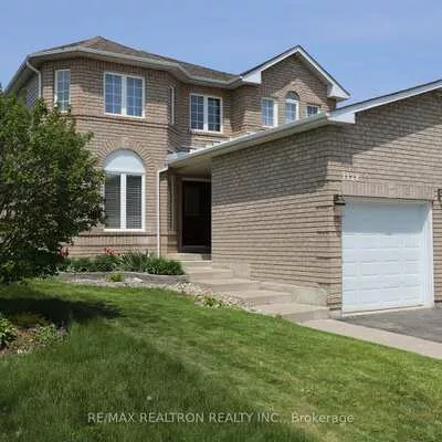 1128, Corrie, Alcona, Innisfil