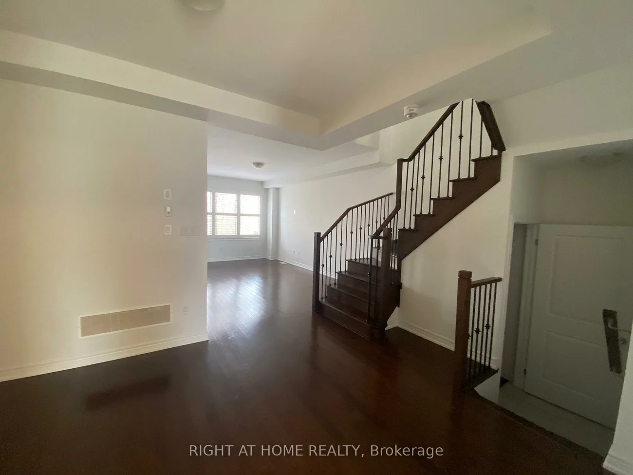 2124, Dale, Alcona, Innisfil