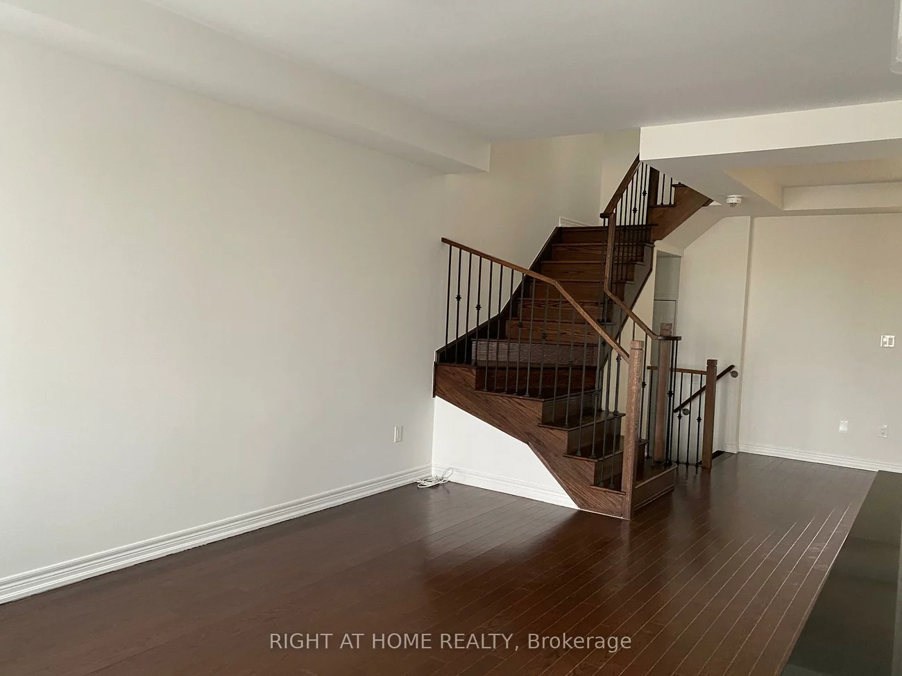 2124, Dale, Alcona, Innisfil